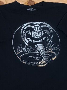 Size XL Men's Graphic T-Shirt Bundle 2 (Lot of 3)